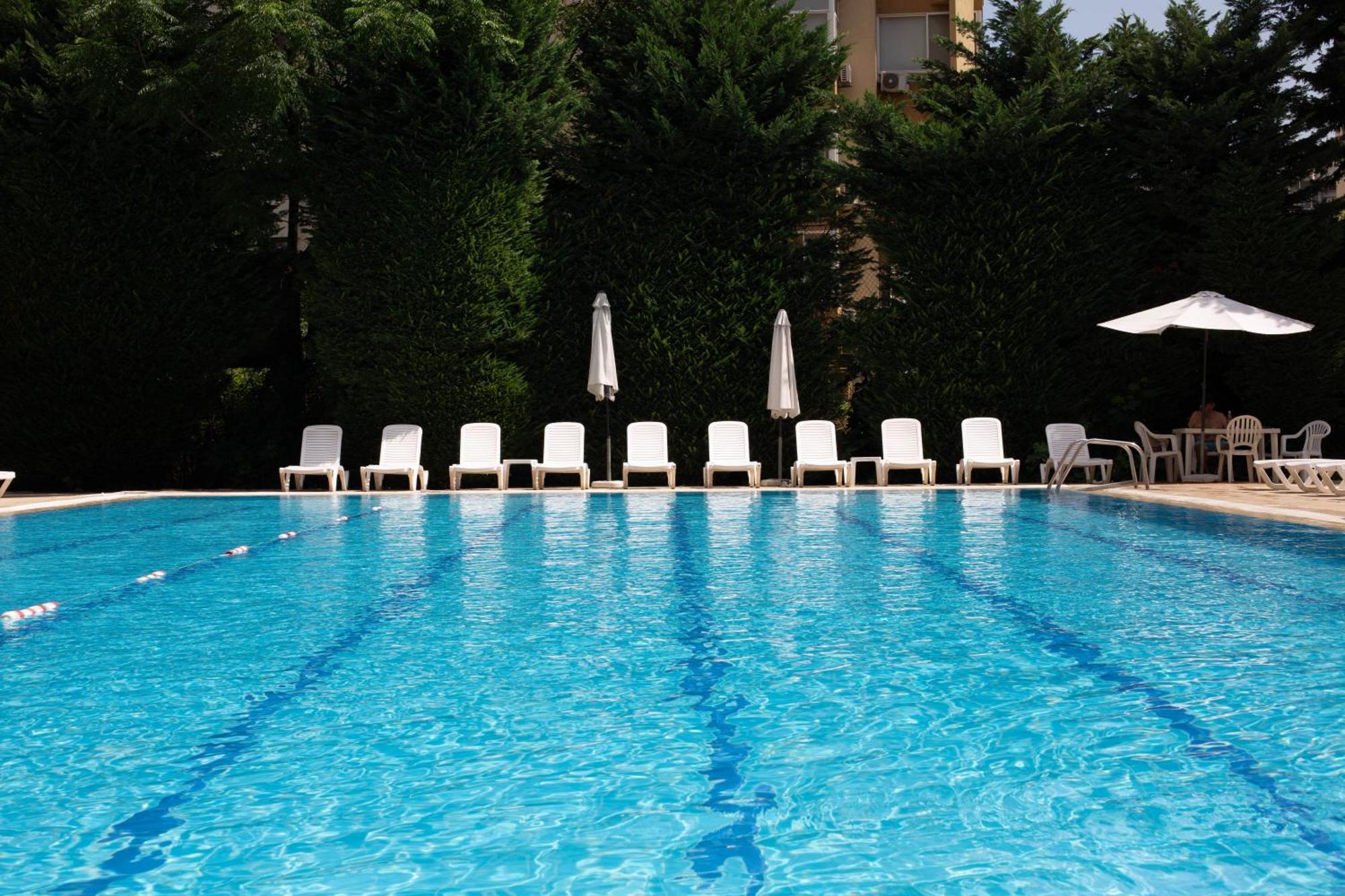 Cosmopolitan Hotel Бейрут Екстериор снимка