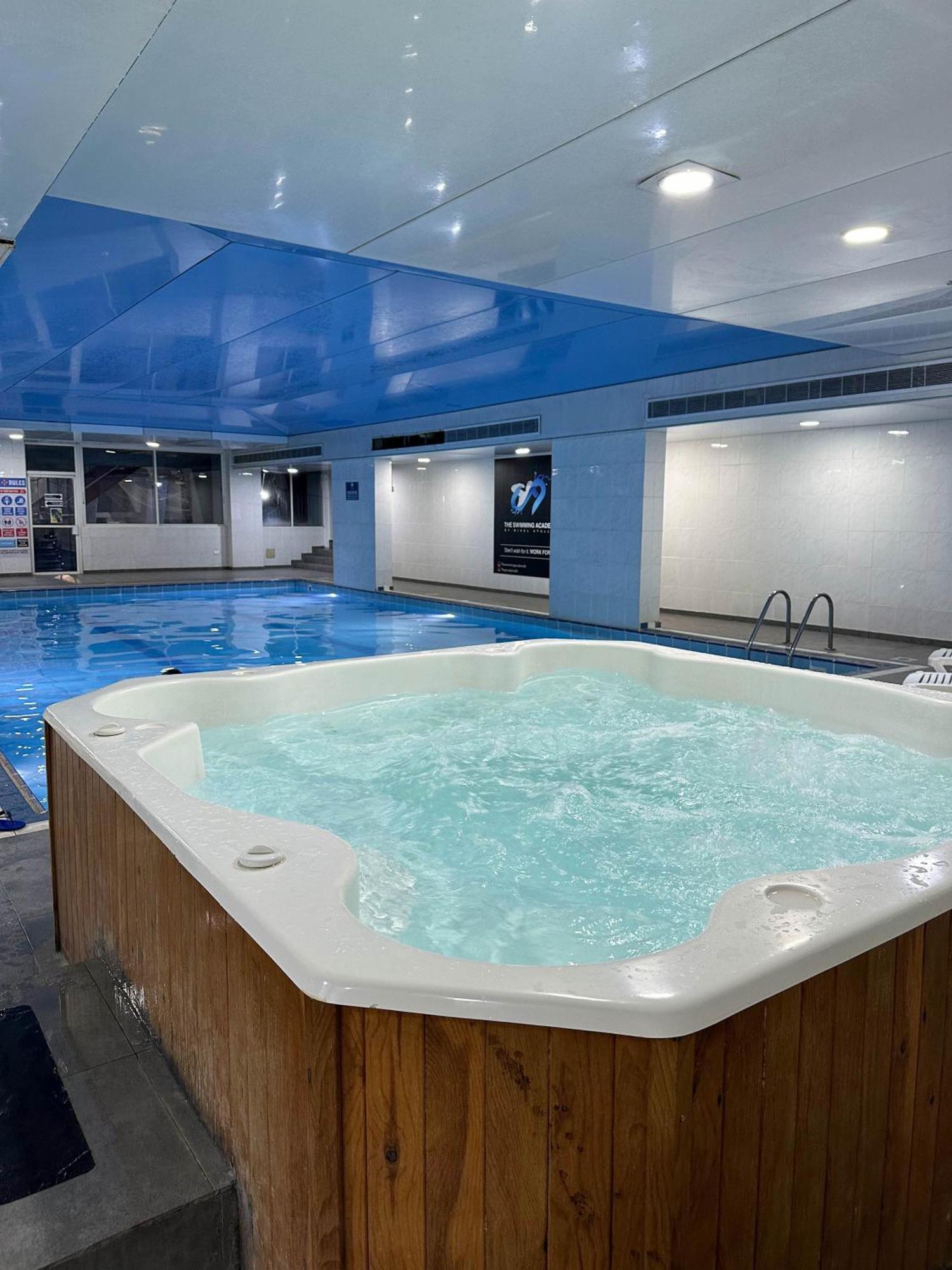 Cosmopolitan Hotel Бейрут Екстериор снимка